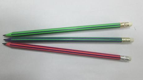 染色木鉛筆
